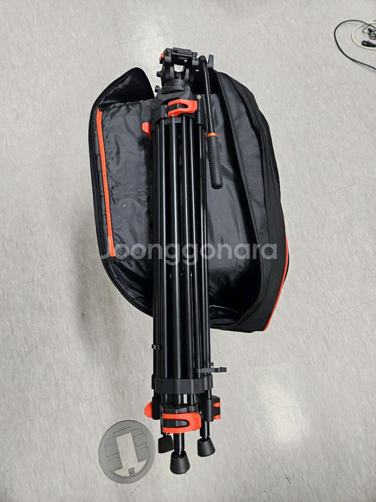 코만 DF16L 비디오 삼각대 + 유압식 헤드 세트--0