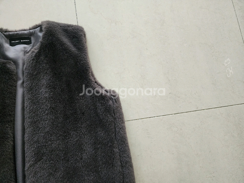 여성복 멜로디가든 인조퍼 롱베스트 팔아요--3