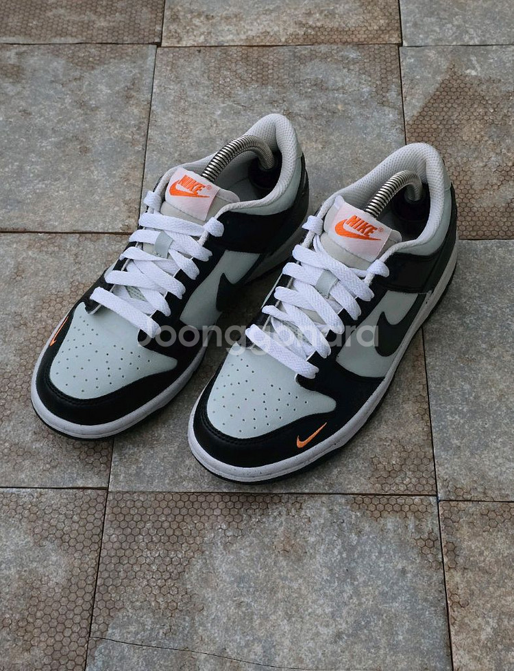 (235)나이키 덩크 로우 블랙 라이트 실버 스니커즈--0