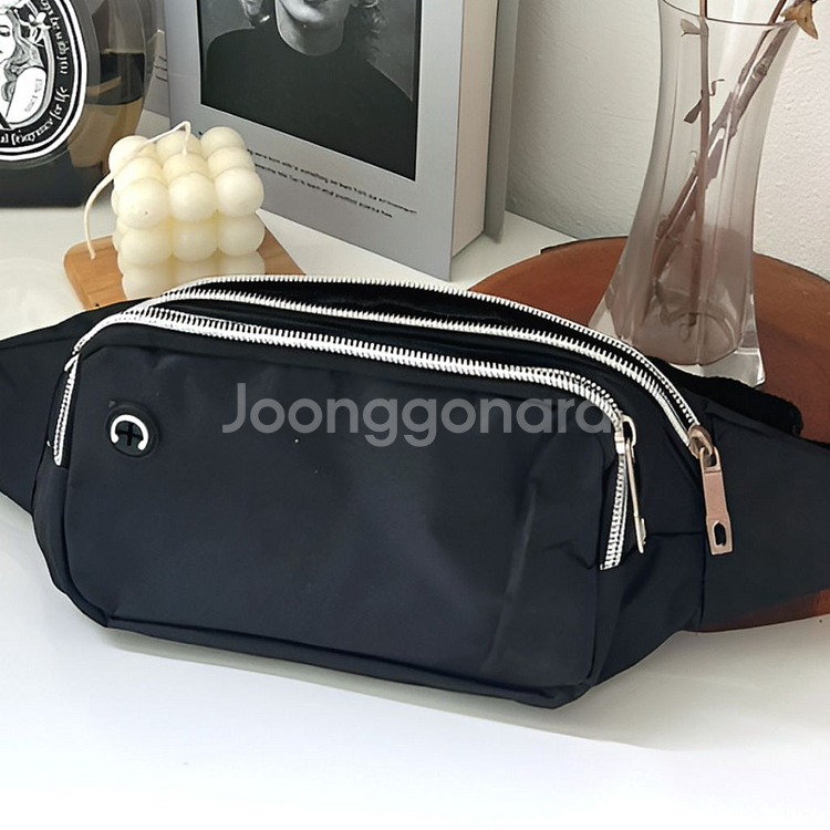 힙색 슬링백 크로스백 새상품 판매해요~!--4