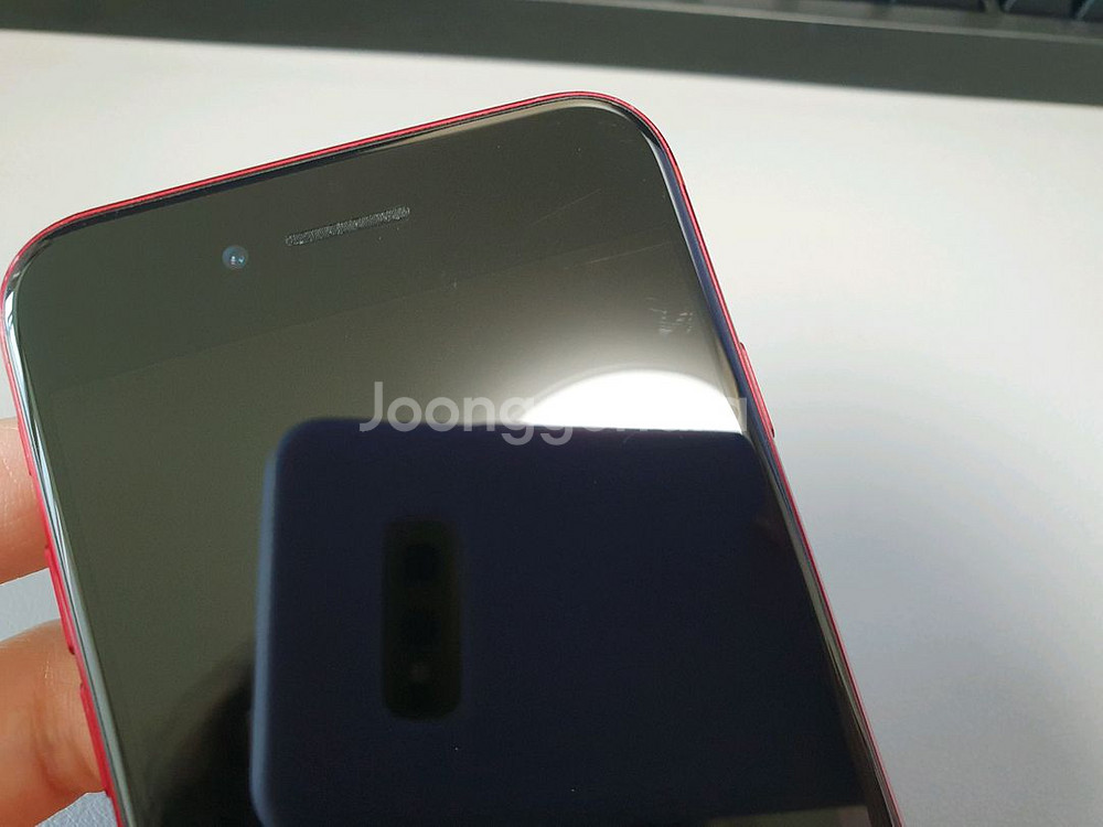 아이폰 SE3 / 128GB / 레드--1