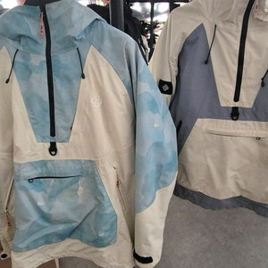 스키렌탈샵 1~2시즌 사용한 스키,스키부츠,보드부츠,스키복,보드복 판매합니다