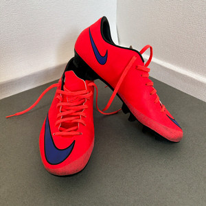 나이키 머큐리얼 축구화 265