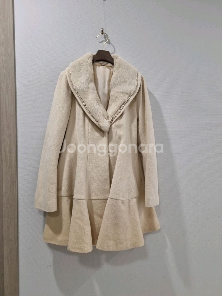 오즈세컨 토끼털카라 앙고라울 코트--0