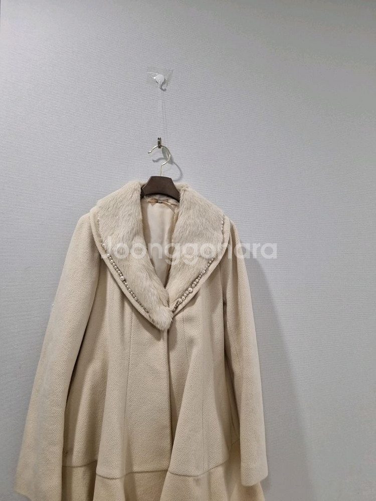 오즈세컨 토끼털카라 앙고라울 코트--1