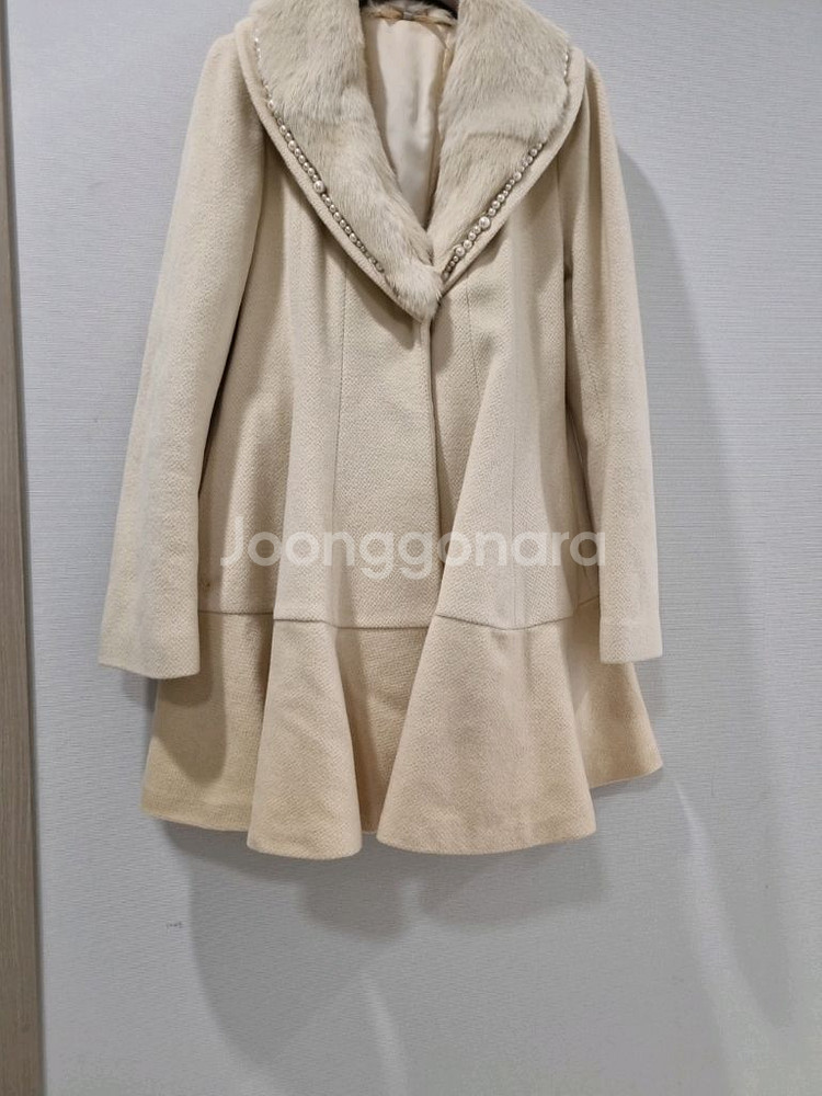 오즈세컨 토끼털카라 앙고라울 코트--2