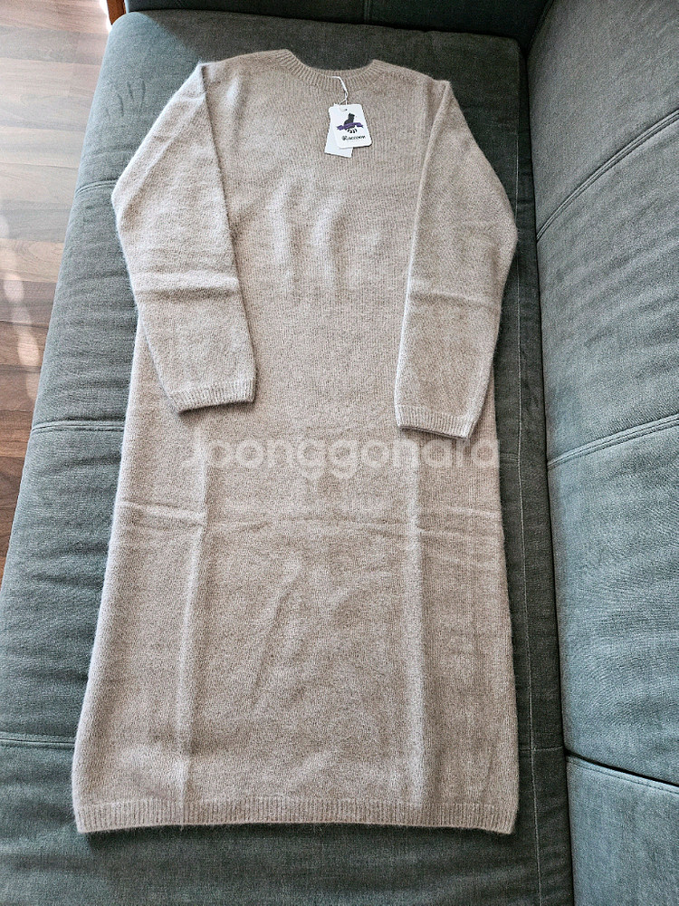 EON 라쿤 홀가먼트 라운드 니트원피스 판매해요--7