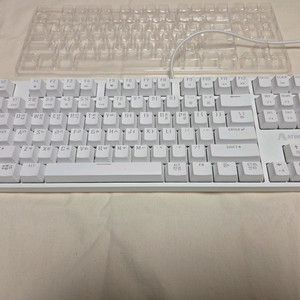 에이투 유선 기계식 키보드 AG0301 (적축)