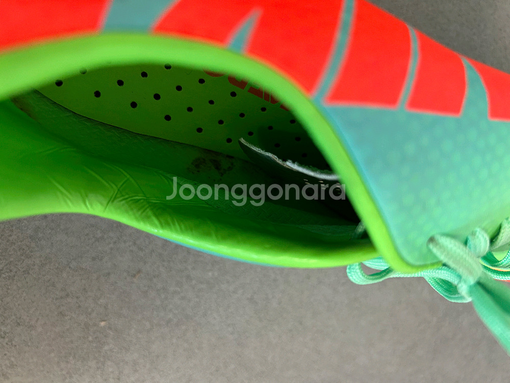 나이키 머큐리얼 축구화 260--6