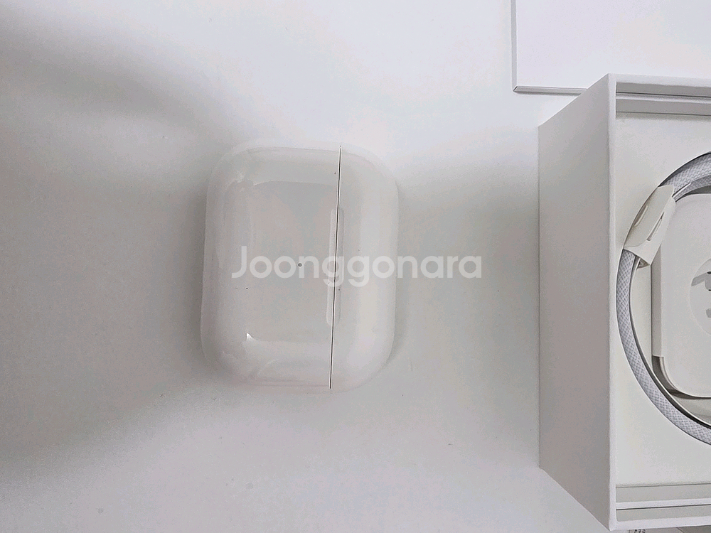 에어팟프로2 c타입 판매합니다--1