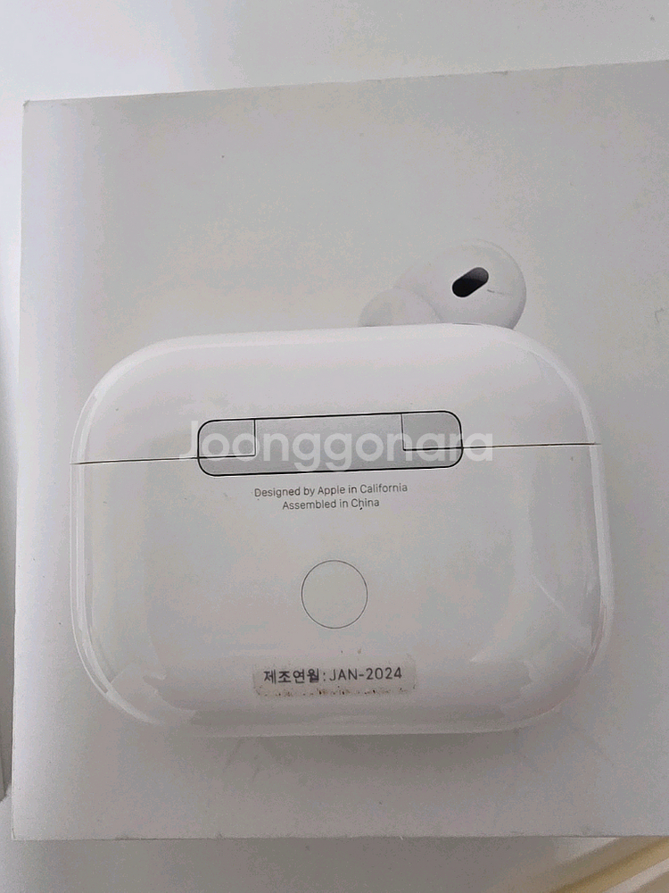 에어팟프로2 c타입 판매합니다--4