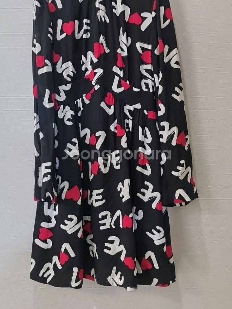 LOVE MOSCHINO 러브 모스키노 하트 로고 패턴--3