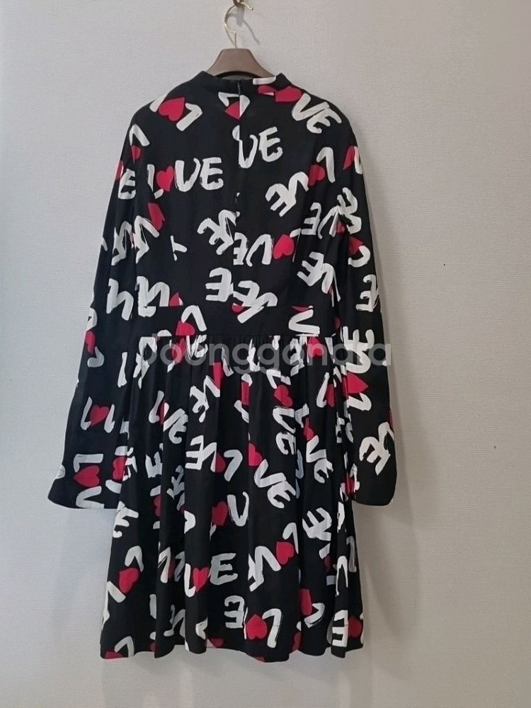 LOVE MOSCHINO 러브 모스키노 하트 로고 패턴--4