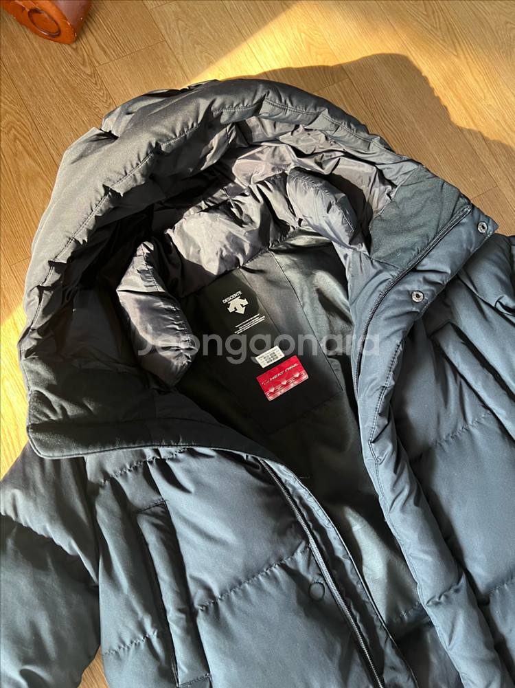 데상트 스몰 S 롱패딩 여자패딩--2