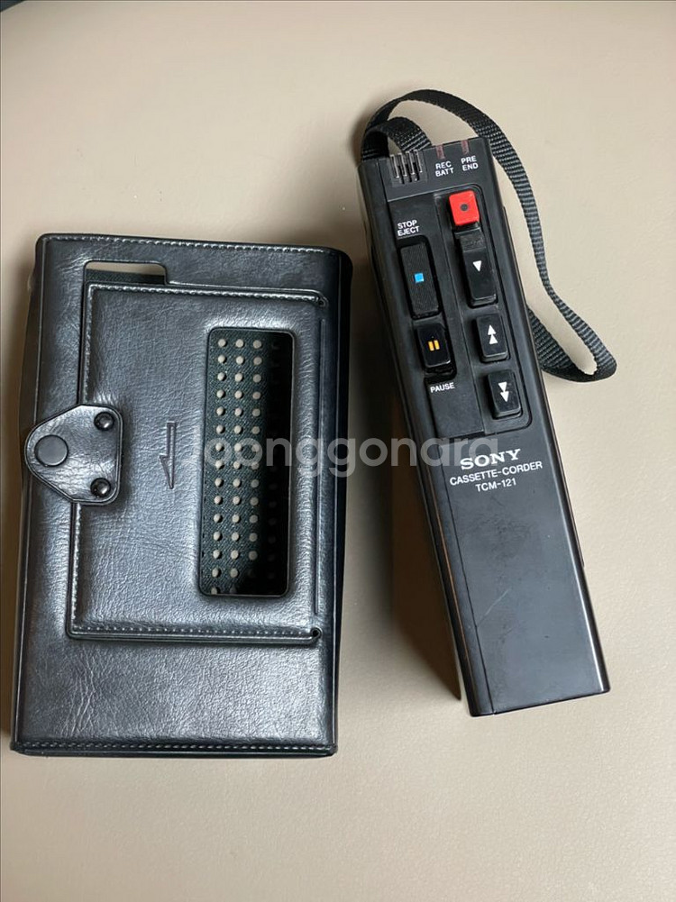 소니 TCM-121 카세트플레이어--0
