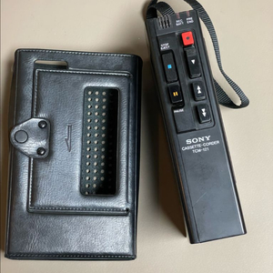 소니 TCM-121 카세트플레이어