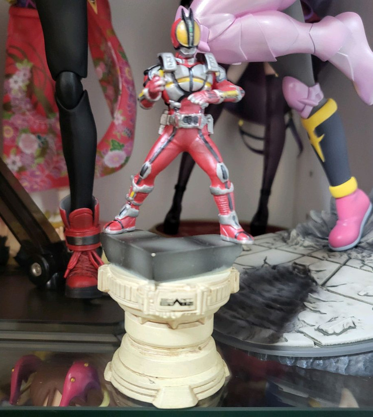 가면라이더 파이즈 체스피스 피규어 이미지