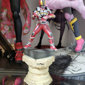 가면라이더 파이즈 체스피스 피규어 이미지