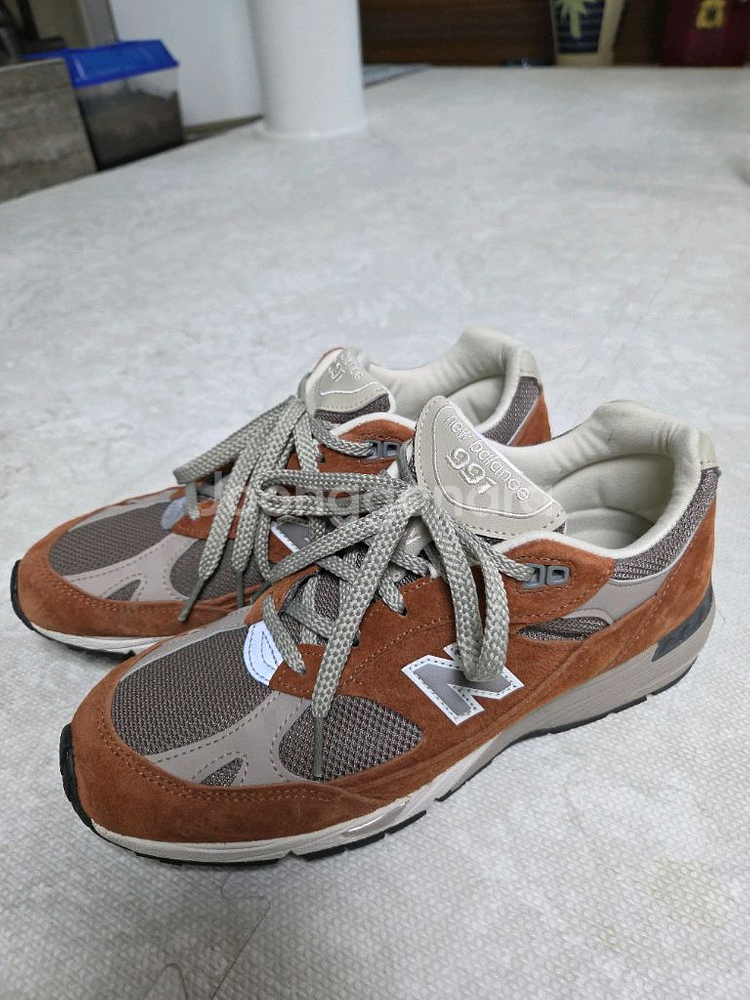 뉴발란스 991 팔콘 260사이즈 판매합니다--0