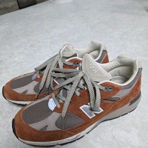 뉴발란스 991 팔콘 260사이즈 판매합니다