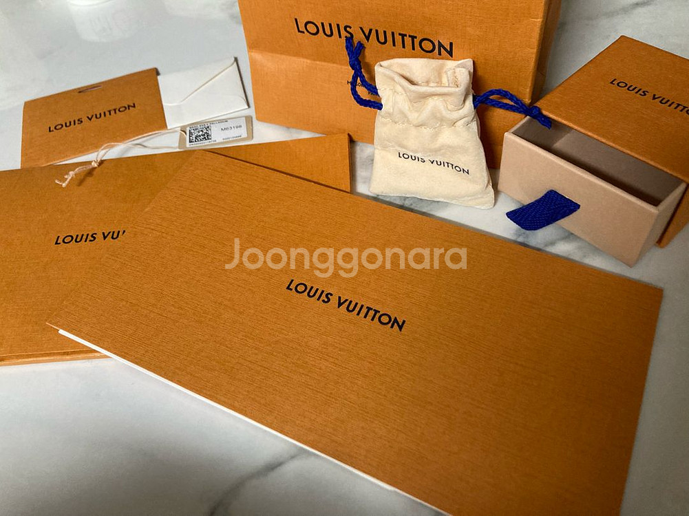 루이비통 v에센셜 실버 서플 팔찌--1