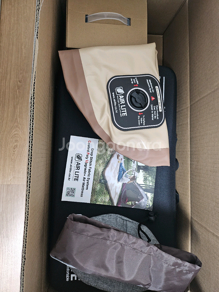 새제품)캠프웍스 에어라이트 캠핑매트 매트리스 판매합니다--1