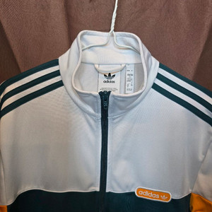 아디다스 트랙탑