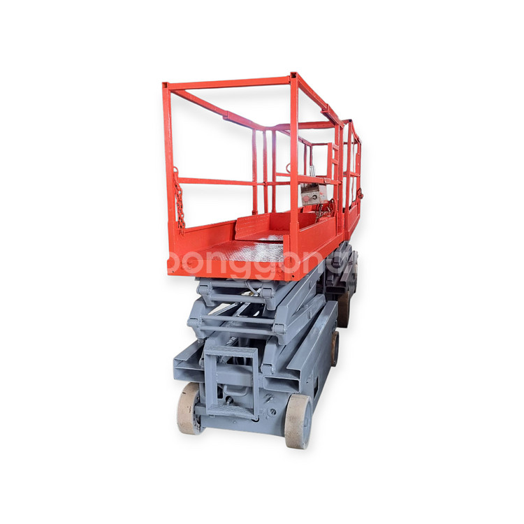 고소작업대 중고 장비 작업높이 7.8m 발판높이 5.8m 폭 0.8m 길이 1.6m 높이2m 무게 1170kg--0