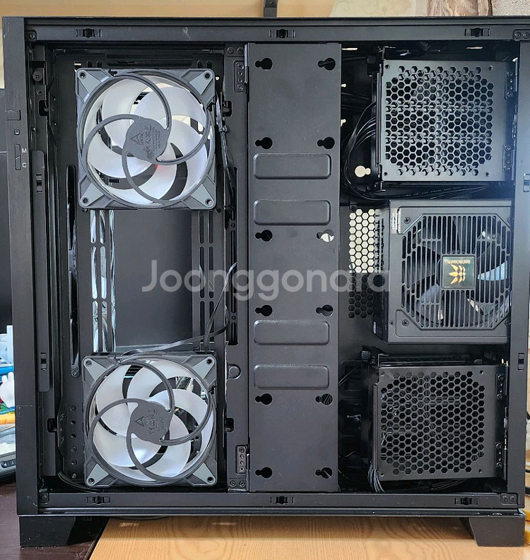리안리 PC-O11D EVO XL 수직직립형브라켓 포함--3