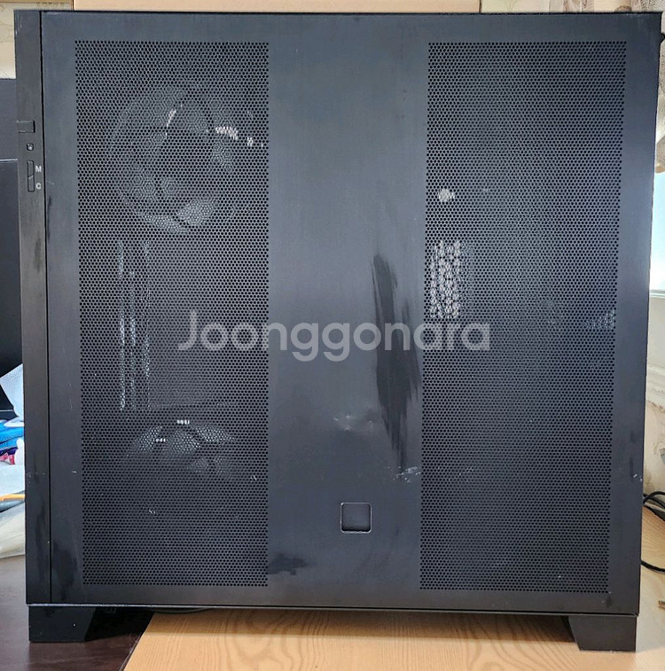 리안리 PC-O11D EVO XL 수직직립형브라켓 포함--5