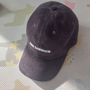 뉴발란스 코듀로이 모자