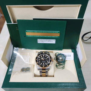 로렉스 서브마리너흑콤 40m2018국내제품판매합니다