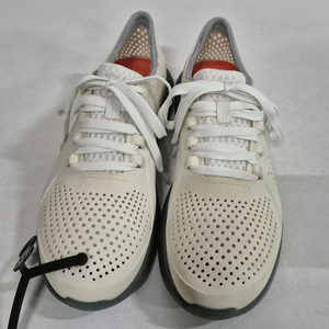 크록스 라이트라이드 360 페이서 스니커즈(280)