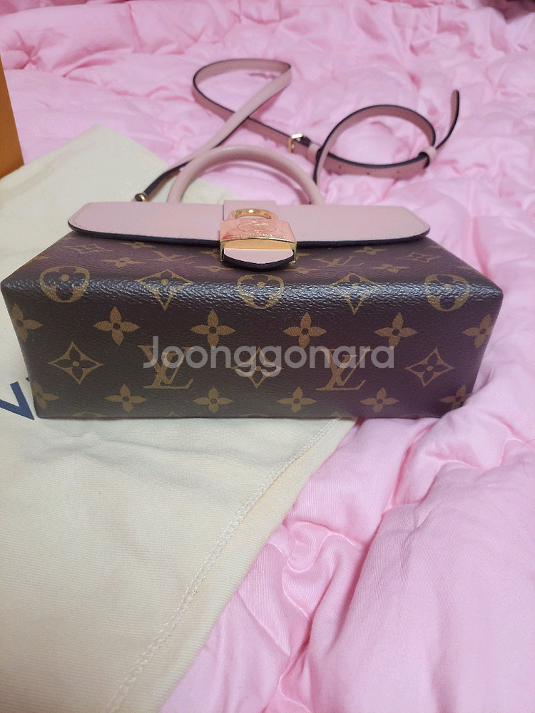 정품)급처상태좋음!루이비통 핑크록키bb 크로스토트백가방--5