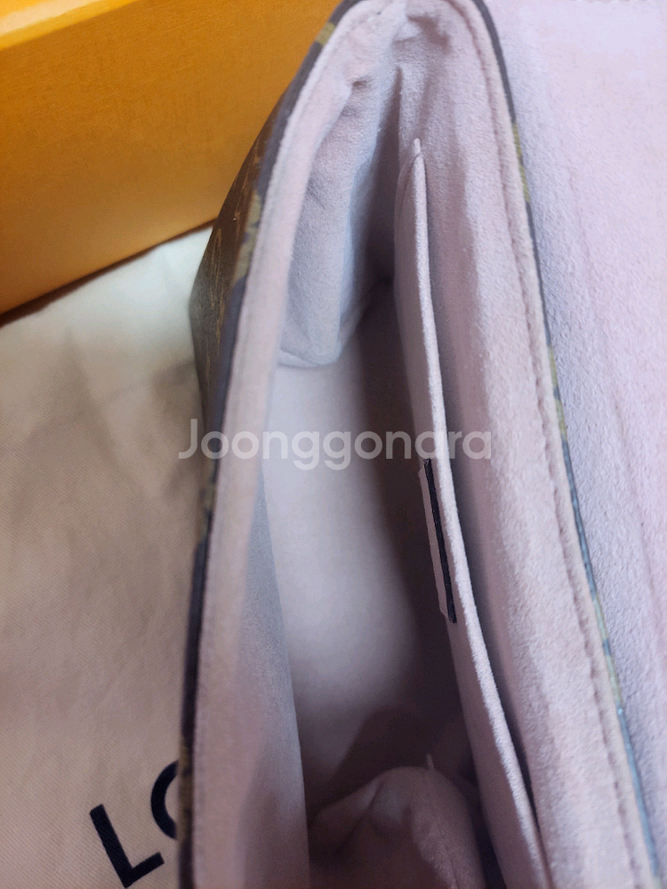 정품)급처상태좋음!루이비통 핑크록키bb 크로스토트백가방--8