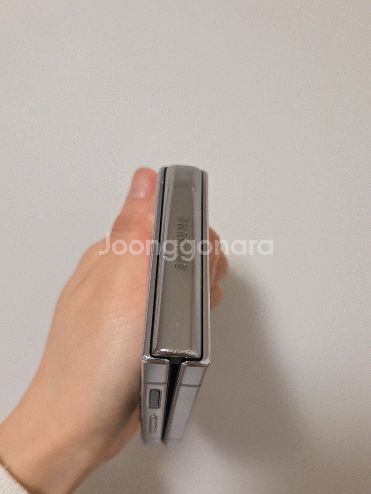갤럭시 z플립4 256GB 화이트--4