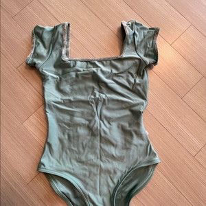 유미코 레오타드 여러가지