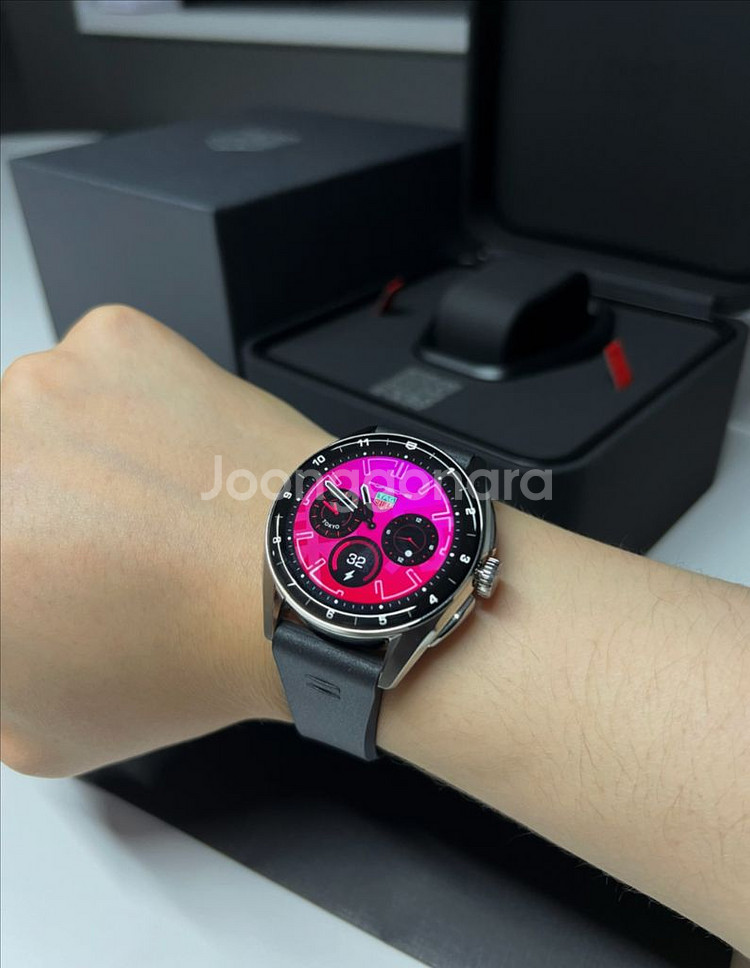 태그호이어 커넥티드 e4 스마트워치--0