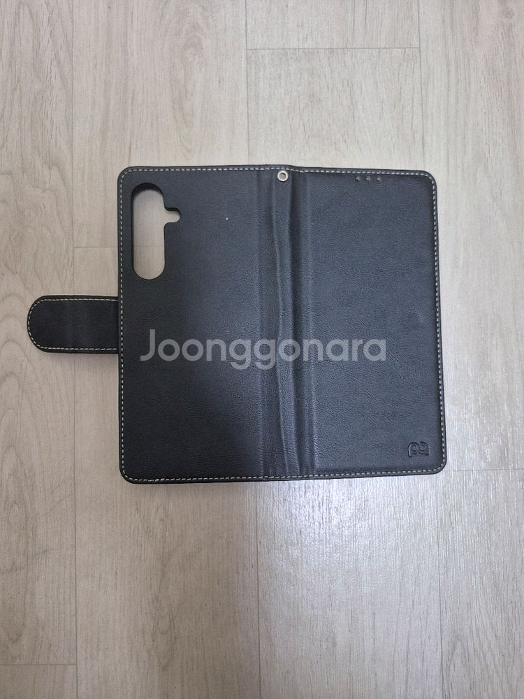 폰케이스 ,무선충전기 새제품--3