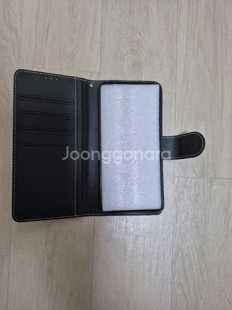 폰케이스 ,무선충전기 새제품--1