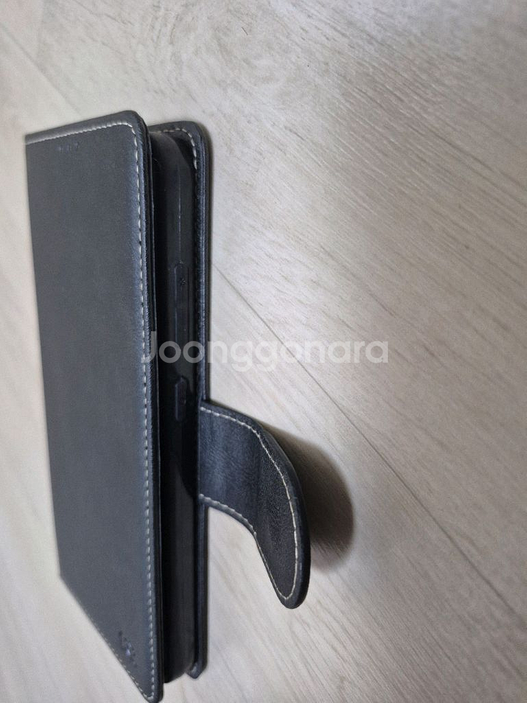 폰케이스 ,무선충전기 새제품--2