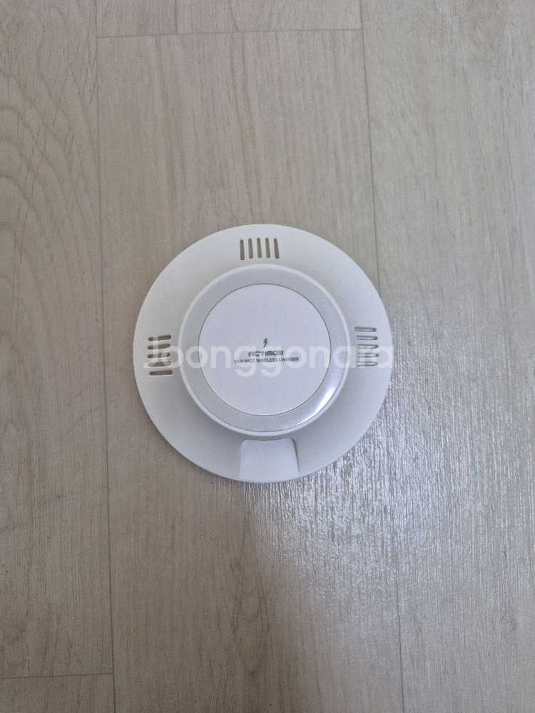 폰케이스 ,무선충전기 새제품--5