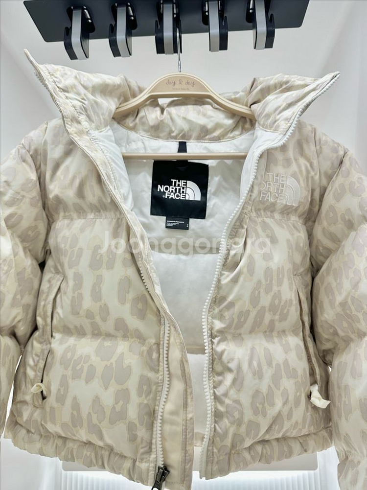 노스페이스 프린트 눕시 숏 자켓 실버 그레이 레오파드 S--11