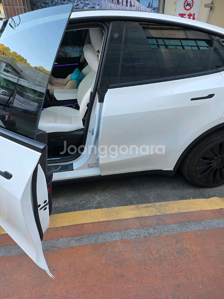 테슬라 모델y--2