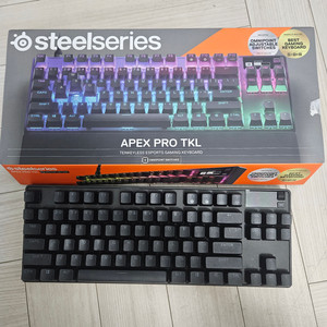APEX PRO TKL 2023 래피드트리거 키보드 판매합니다 (풀박스)