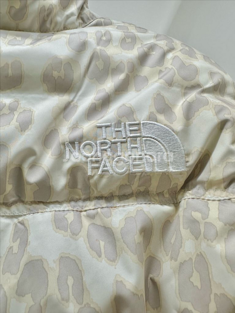 노스페이스 프린트 눕시 숏 자켓 실버 그레이 레오파드 S--8