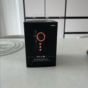 CYCLIQ Fly6 자전거 후방 블랙박스