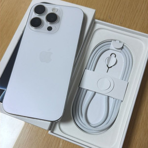 아이폰 16프로 화이트티타늄 1테라