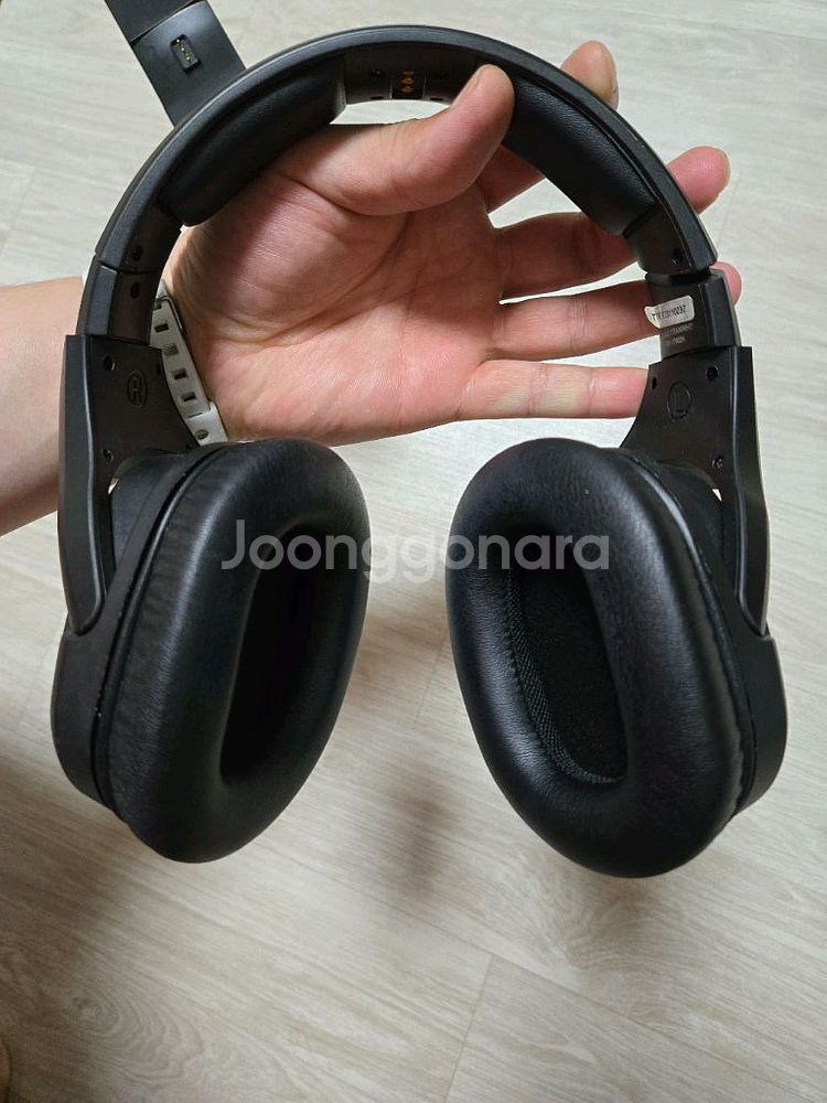 제닉스 타이탄 wh7 무선 게이밍헤드셋 2개 판매--2