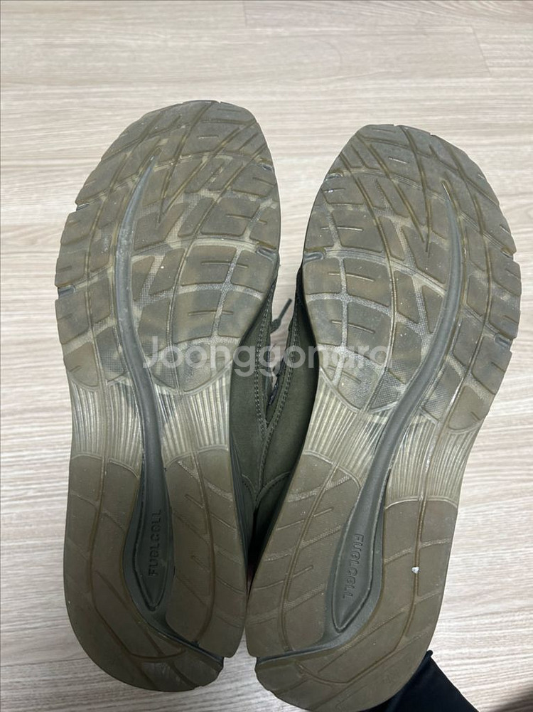 스톤아일랜드 스니커즈--3